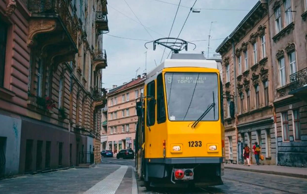 Удар по Львову: у місті перебої зі світлом та роботою транспорту