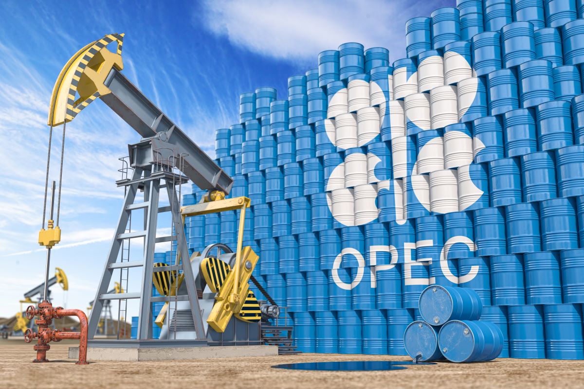 Страны ОПЕК+ увеличат добычу нефти на 137 000 баррелей в сутки в ноябре