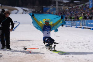 Казахстанец Ербол Хамитов завоевал золотую медаль Паралимпийских игр в спринтерской гонке преследования на Паралимпийских играх 2026 года в Милане и Кортине.