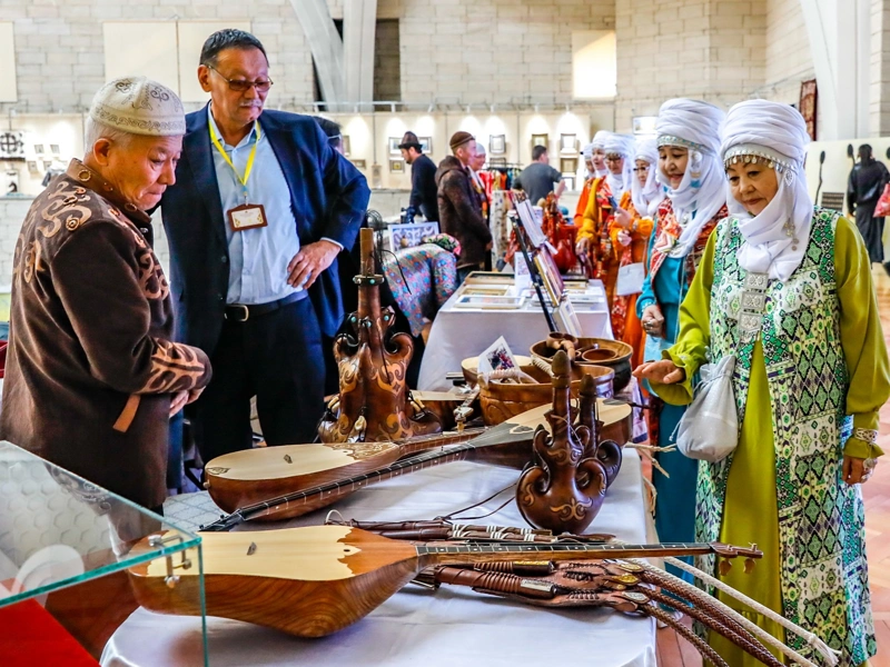 Фестиваль кочевой культуры в Алматы демонстрирует традиционные ремесла и техники.